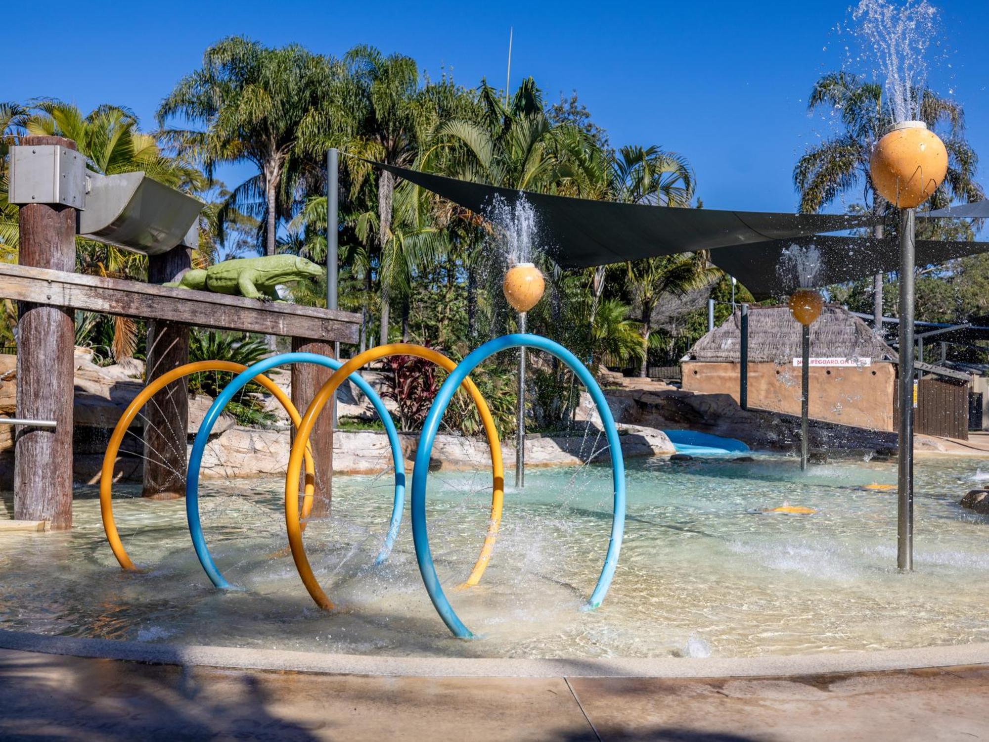 Nrma Blue Dolphin Yamba Holiday Resort Exterior foto