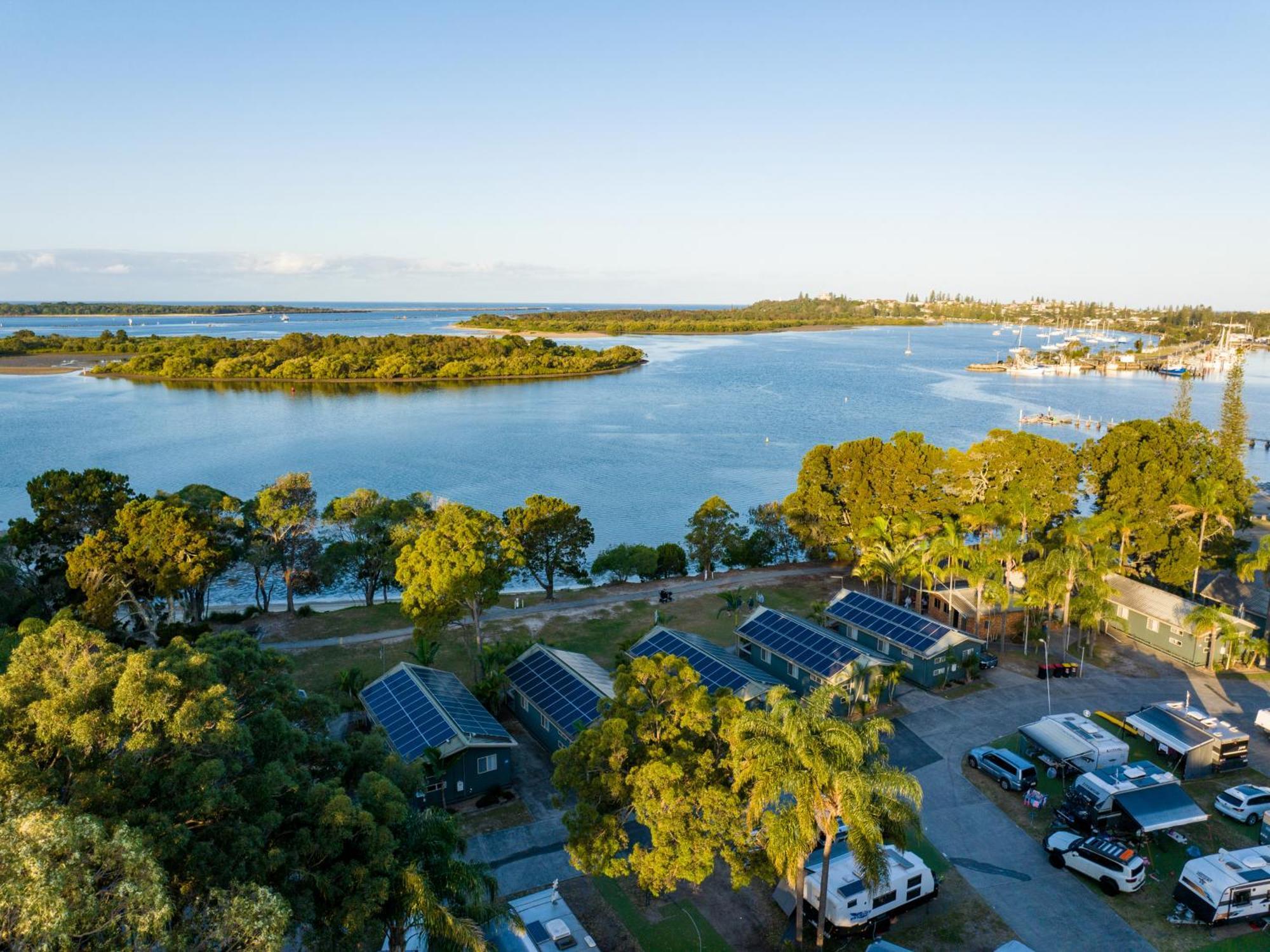 Nrma Blue Dolphin Yamba Holiday Resort Exterior foto