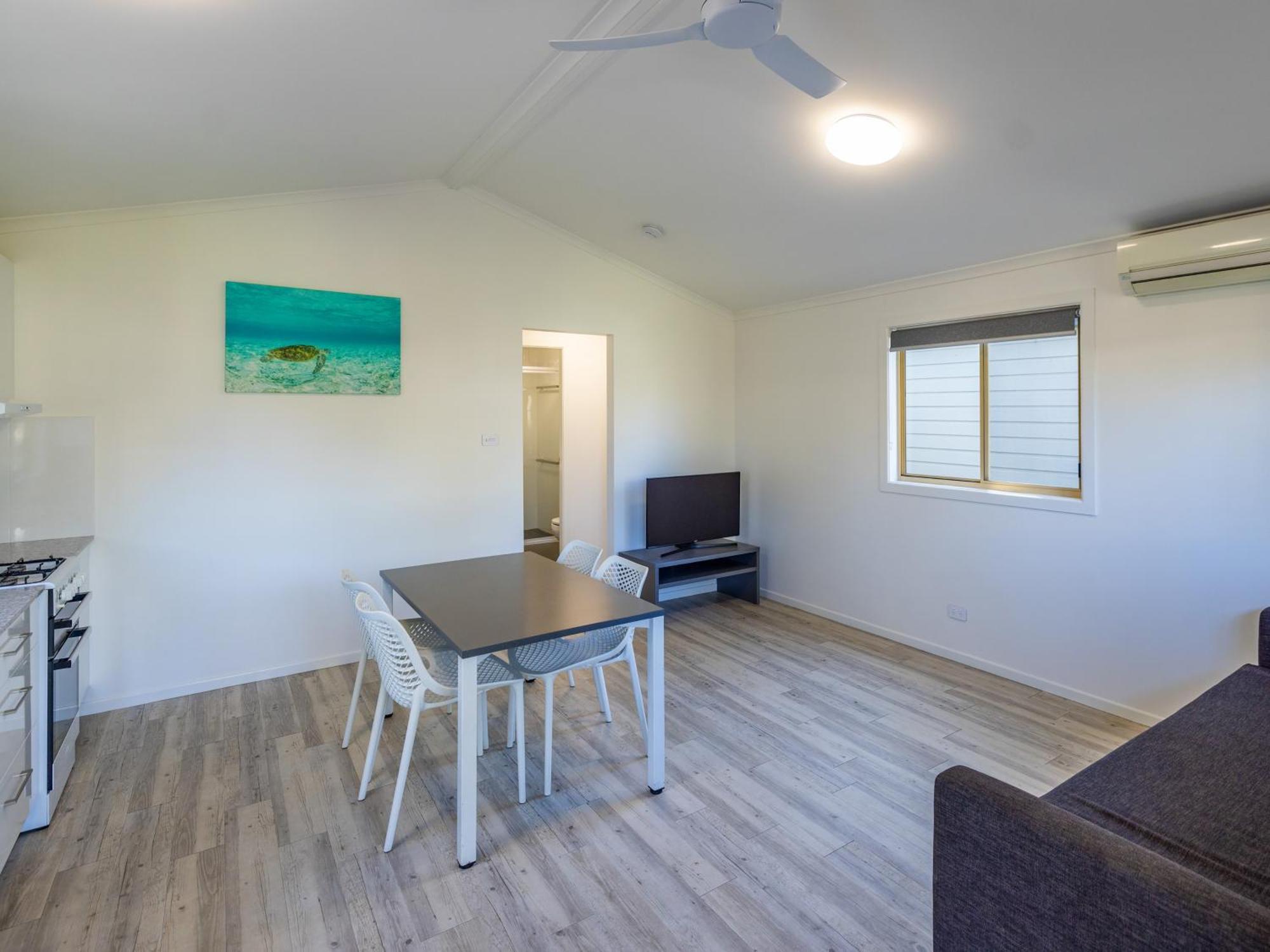 Nrma Blue Dolphin Yamba Holiday Resort Habitación foto