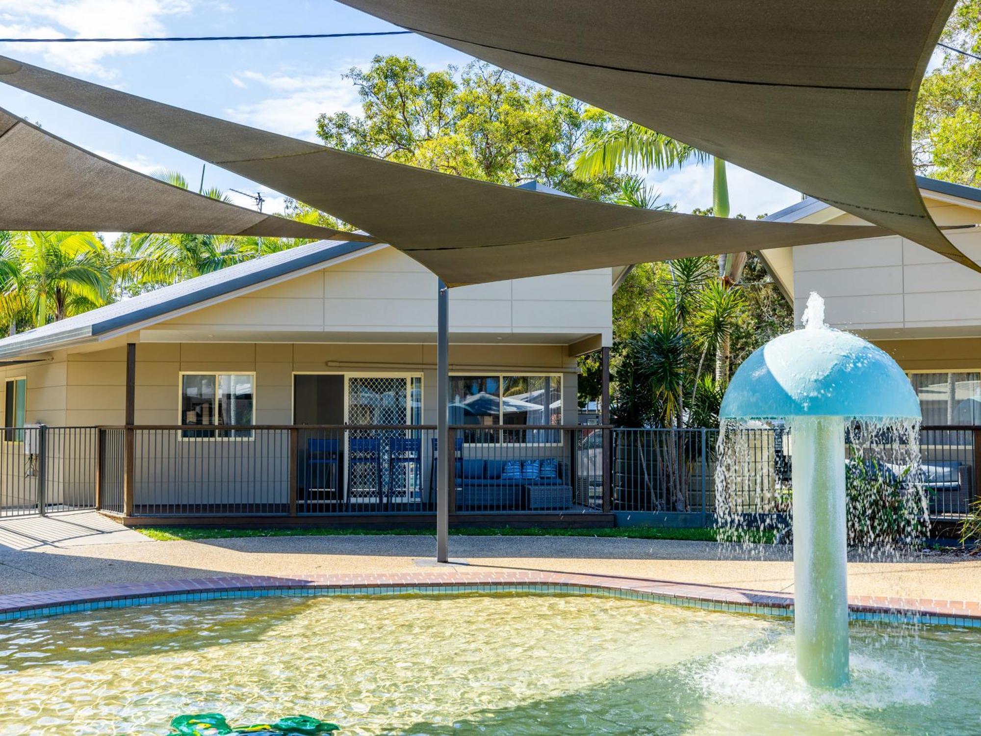 Nrma Blue Dolphin Yamba Holiday Resort Habitación foto