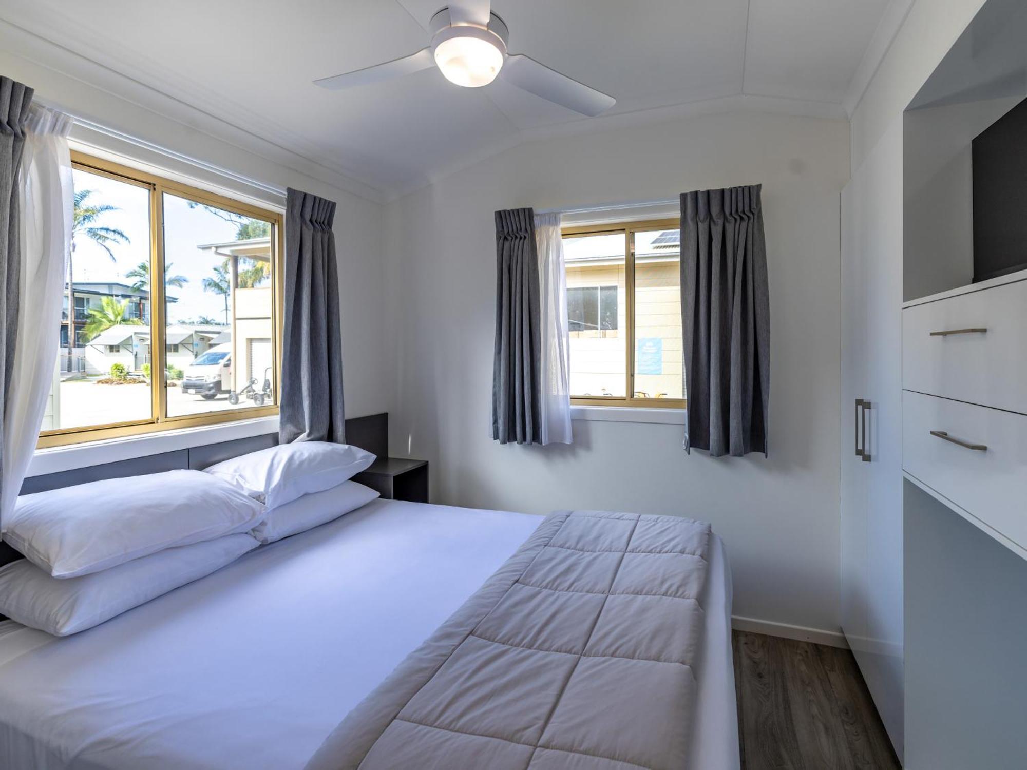 Nrma Blue Dolphin Yamba Holiday Resort Habitación foto