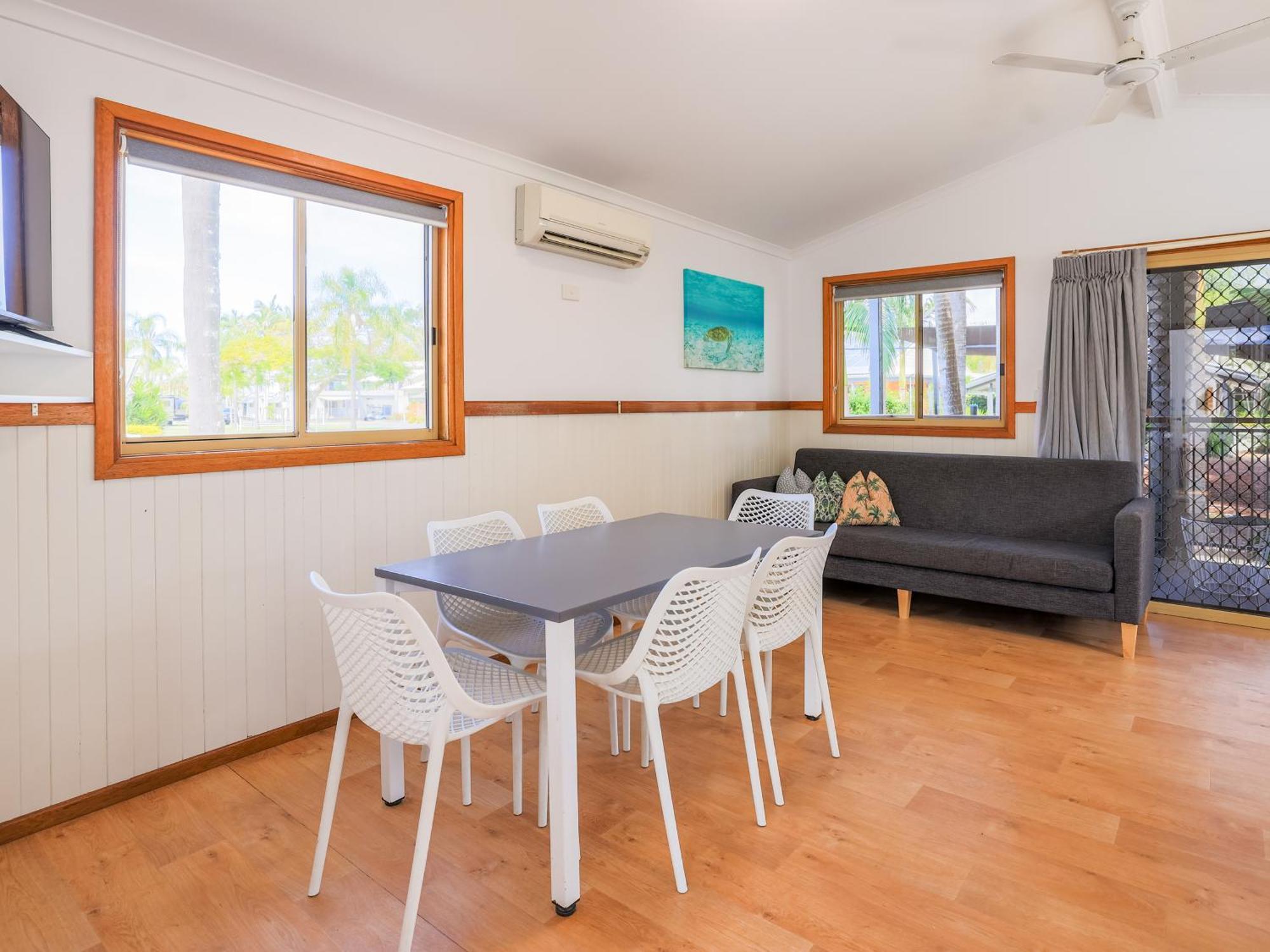 Nrma Blue Dolphin Yamba Holiday Resort Habitación foto